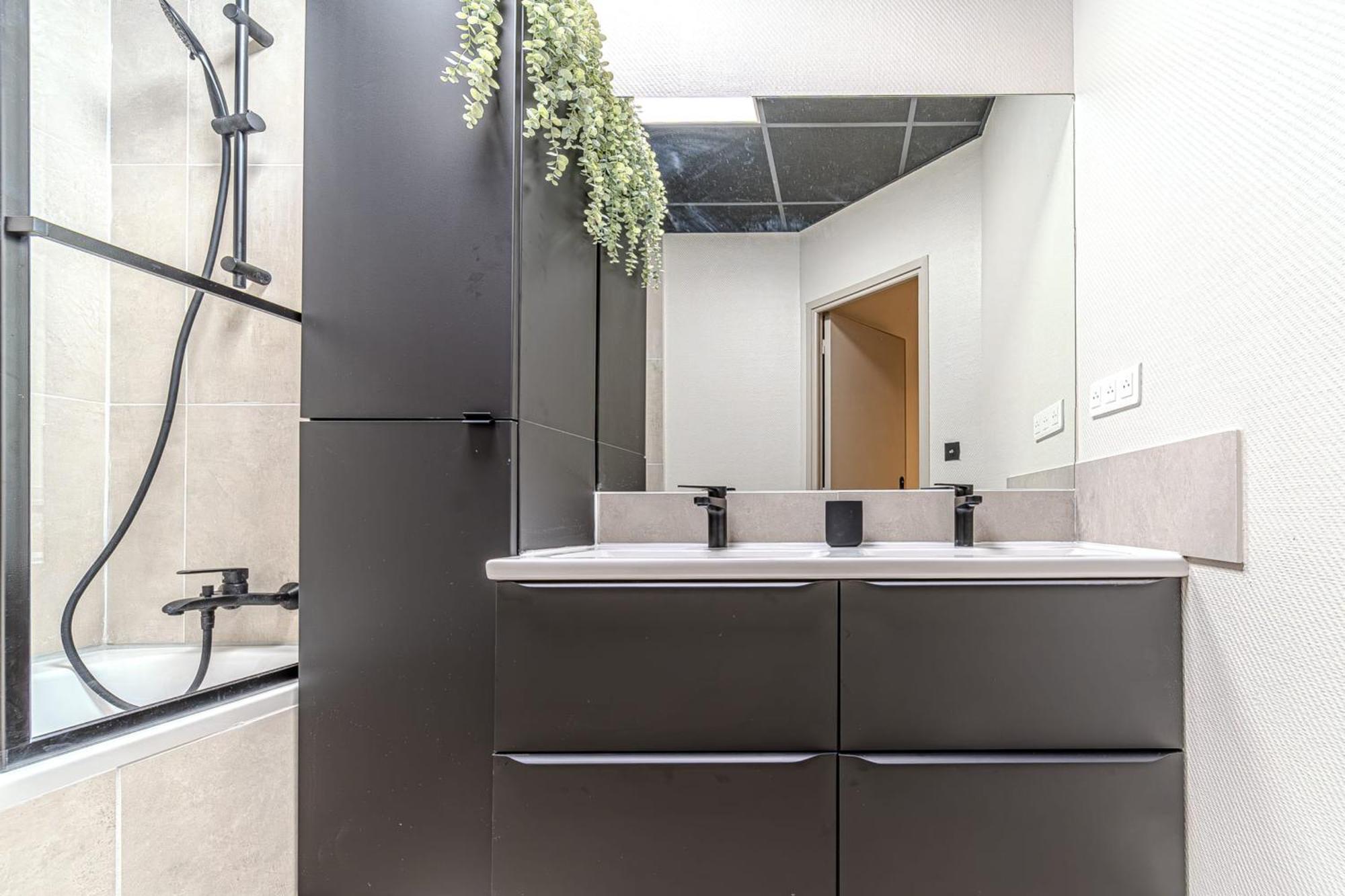 The Grenette Spacious Renovated Apartment 8 People Cordeliers Lyon Exterior photo